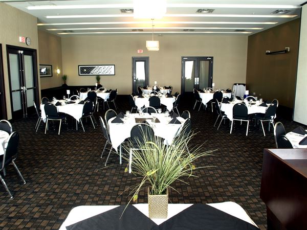 Sandman Hotel & Suites Winnipeg Airport