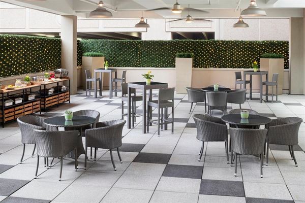 Cambria Hotel White Plains - Downtown