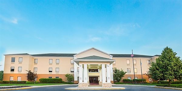 Holiday Inn Express & Suites Mt. Holly-NJ Tnpk Exit 5