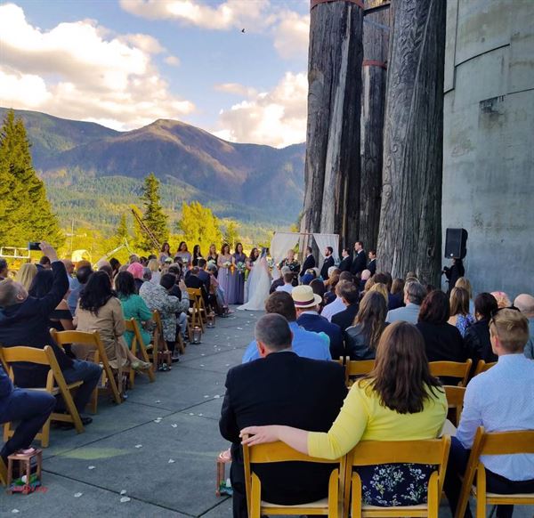 Sound Wave DJ Services