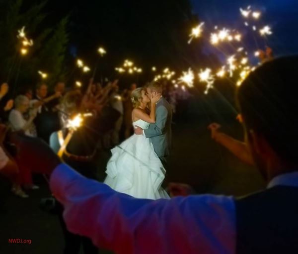 Sound Wave DJ Services