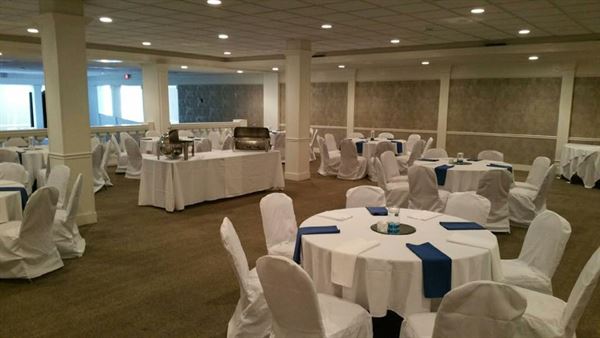 Houndslake Country Club