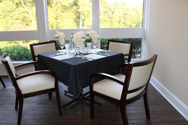 Houndslake Country Club