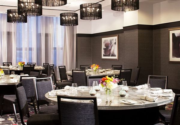 The Silversmith Hotel & Suites