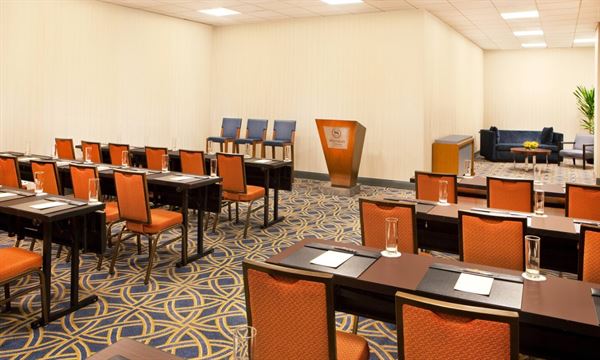 Sheraton Grand Chicago Riverwalk