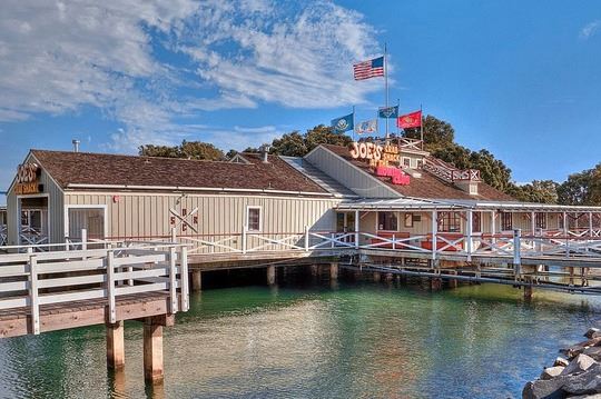 Joe's Crab Shack at the Rowing Club San Diego