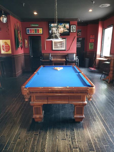 Bunganut Pig Pub And Eatery