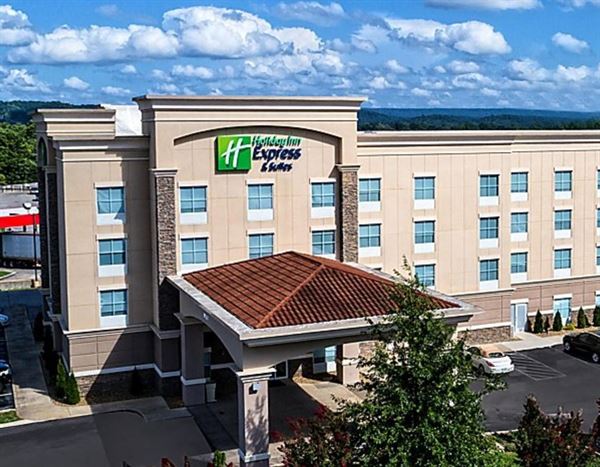 Holiday Inn Express & Suites Cookeville