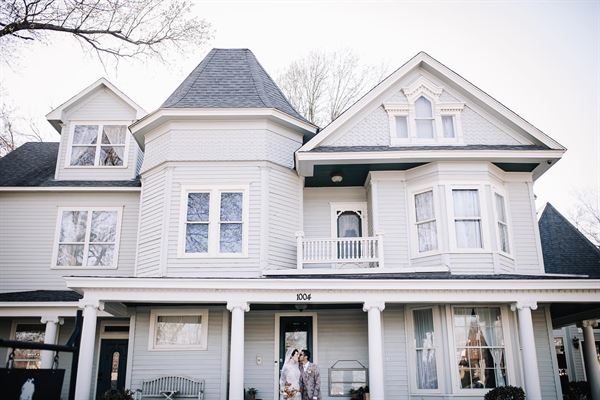 Willow Creek Mansion