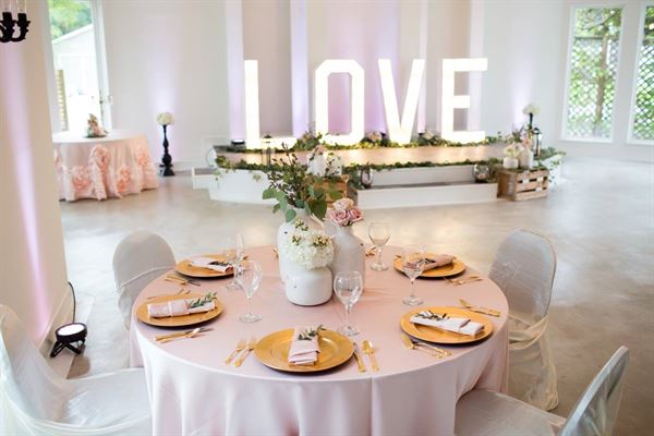 Willow Creek Mansion