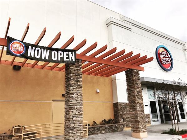 Dave & Buster's Thousand Oaks
