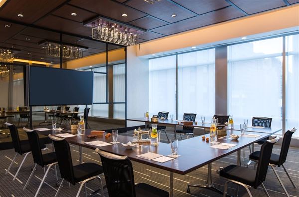 Renaissance New York Midtown Hotel