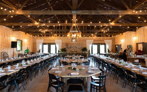 Hollow Oak Event Barn