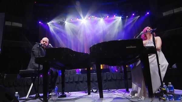 The Dueling Pianos Show