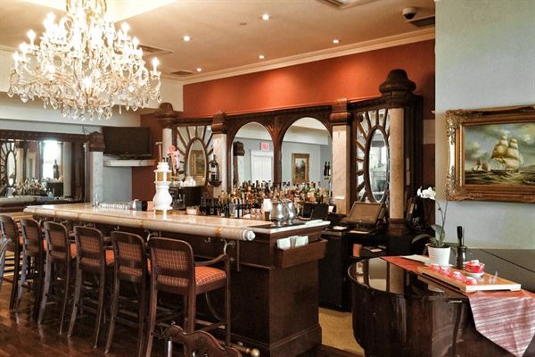 Riverbend Inn & Vineyard