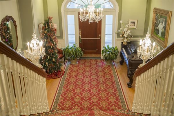 Riverbend Inn & Vineyard