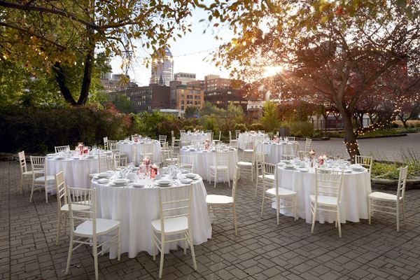 DoubleTree by Hilton Montreal