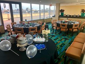 Roof Top Dining Loft