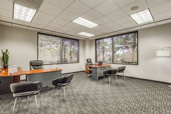 WorkSuites-Park Cities