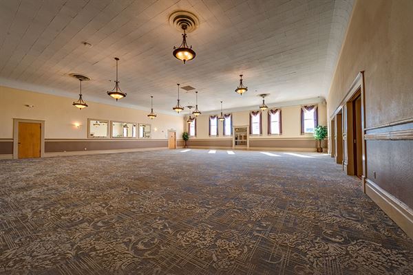 Salem's Historic Grand