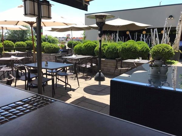 Blackshop Restaurant & Wine Bar