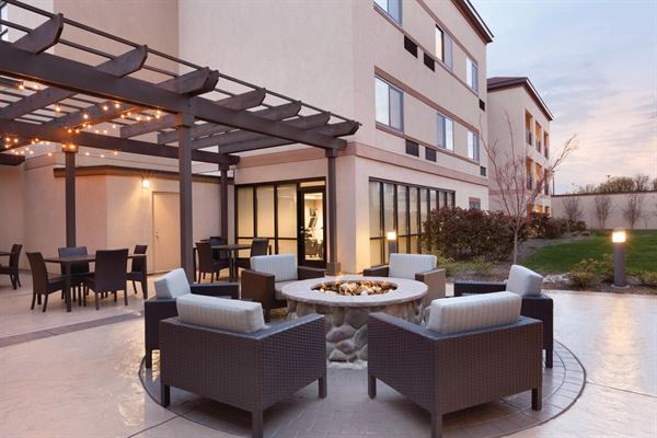 Courtyard Charlotte Airport North