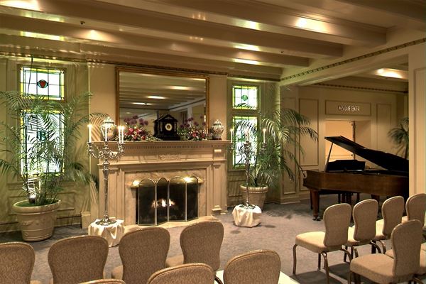 Mayflower Park Hotel