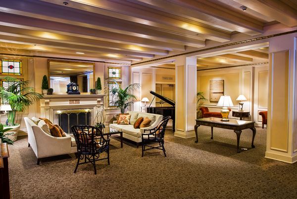 Mayflower Park Hotel