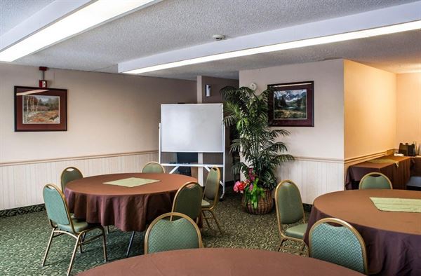 Clarion Hotel Seattle Airport