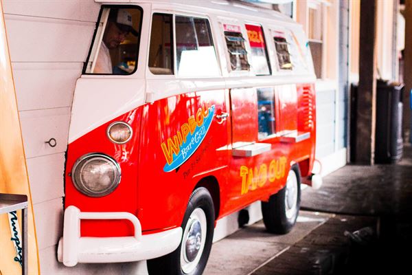 Wipe Out Bar & Grill