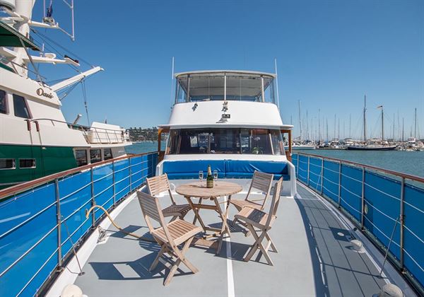 Five Stars Yacht of Sausalito