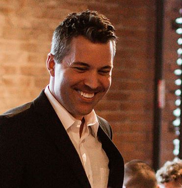 Indianapolis Magician for Special Events - Jon Finch