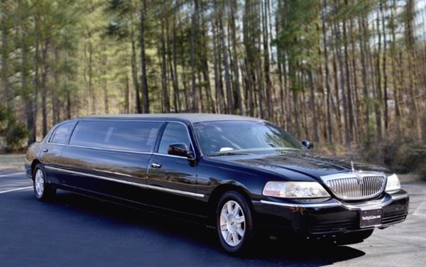 Bare Minimum Limousine