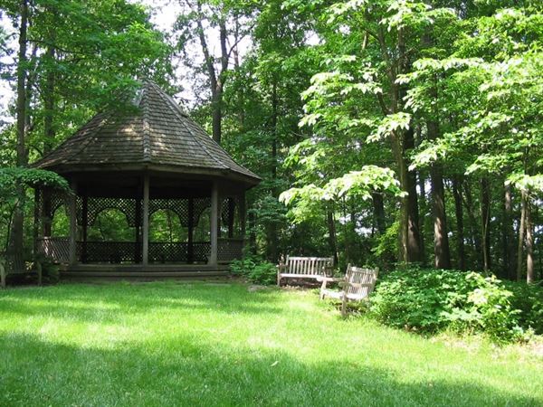 The Atrium At Meadowlark Botanical Gardens