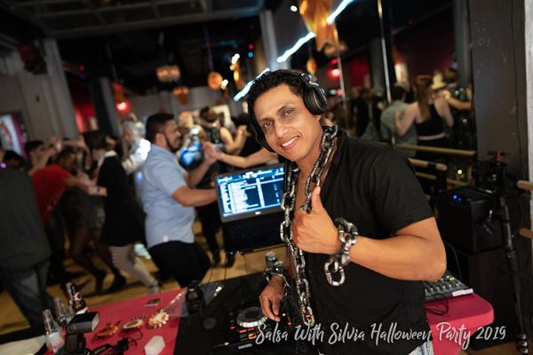 Salsa With Silvia Ballroom - Bethesda