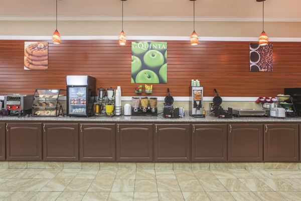 La Quinta Inn & Suites Garland Harbor Point