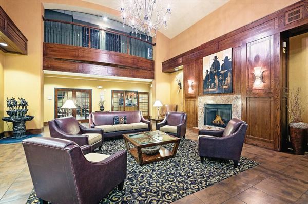 La Quinta Inn & Suites Fort Worth NE Mall