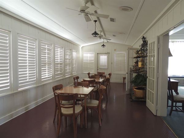 Woman's Club Building