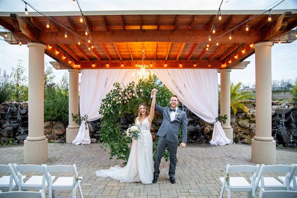 Union Brick by Wedgewood Weddings