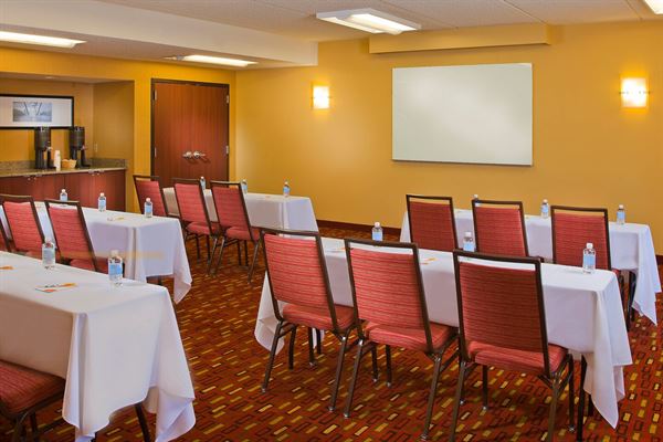 Courtyard Memphis East/Park Avenue