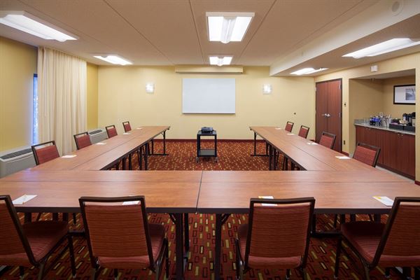 Courtyard Memphis East/Park Avenue