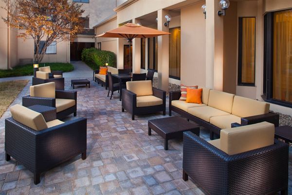 Courtyard Memphis East/Park Avenue