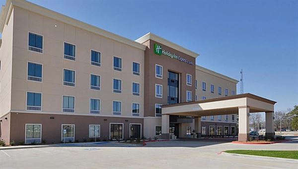 Holiday Inn Express & Suites Forrest City