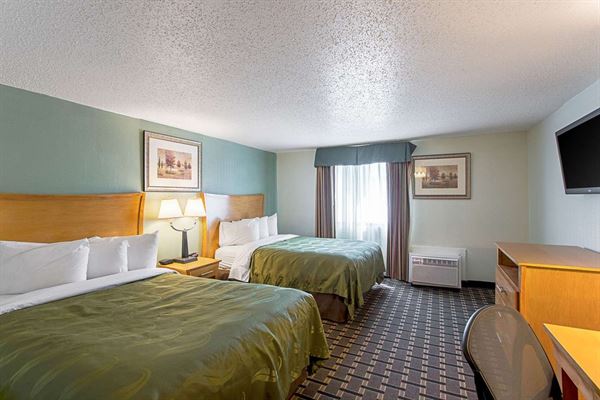 Quality Inn & Suites Council Bluffs