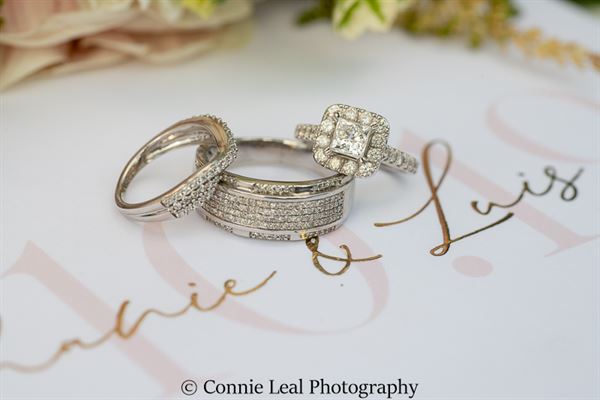 Connie Leal Photography