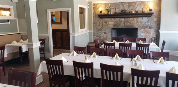 Waterfords Restaurant & Pub