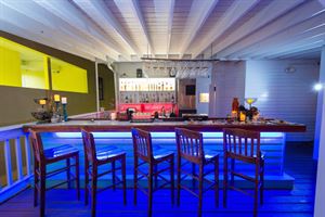 The Moon Lounge + Captains Bar