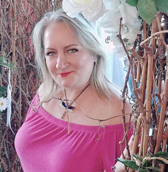 Rev. Kelly Kingsland