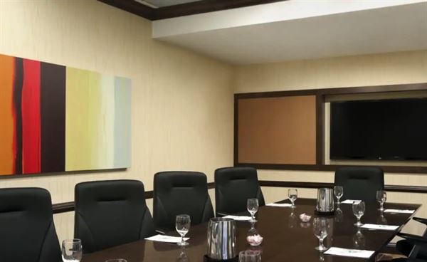 Embassy Suites Cleveland - Beachwood