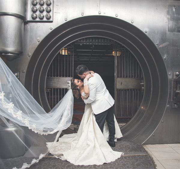 Wedding Photographer and Videographer 4K Production Studio